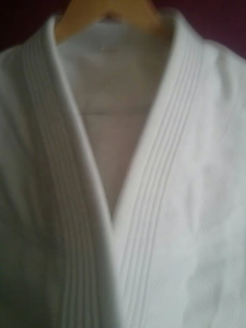 Kimono Unisexe Pré-rétréci en Tissu Perlé pour Entraînement MMA, Karaté, BJJ – Ensemble Personnalisable 2026 avec Logo Frontal - Product Image 4