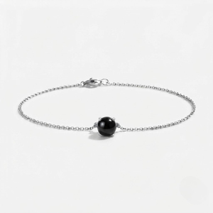 Pulsera de eslabones de plata de ley Rhodia Rhaya Jewels con ónix negro cabujón solitario geométrico clásico y engaste de puntas - Product Image 2
