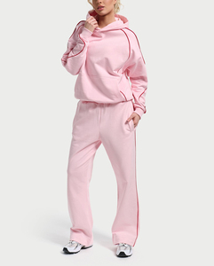 เสื้อฮู้ดผู้หญิงสีชมพูและสีแดงแบบโอเวอร์ไซส์ แต่งขอบตัดกัน ผ้าฟลีซเนื้อนุ่ม ระบายอากาศได้ดี ผลิตจากผ้าฝ้าย 100% - Product Image 6