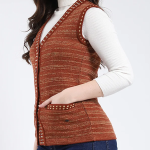 Gilet sans manches en tricot pour femme, col en V, motif rayé, fermeture à boutons, vêtements décontractés d'automne, 100% acrylique - Product Image 2