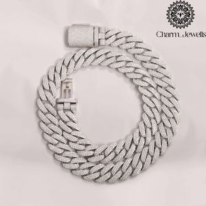 สร้อยคอผู้ชาย Charm Jewells ประดับโมอิสซาไนต์ เงินแท้ 925 ชุบทอง 14K พร้อมสายเชื่อมแบบโซ่ รับรองโดย IGI สไตล์ฮิปฮอป ทรงบริลเลียนต์คัท หรูหรา - Product Image 1