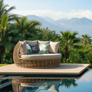 Chaise longue de luxe MONICA pour l'extérieur, lit de repos rond pour se détendre au bord de la piscine - Product Image 1