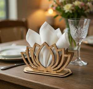 Porte-serviettes de mariage avec des motifs de lotus complexes ajoute de l'élégance à la décoration de votre table d'événement. - Product Image 1