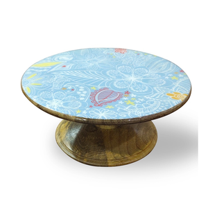 Support à gâteau en émail blanc de qualité supérieure avec base en aluminium et dôme en verre pour la présentation de cupcakes - Product Image 2