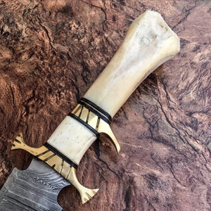 Couteau Bowie robuste en acier Damas forgé sur mesure pour la chasse, le camping, le bushcraft, avec manche en os et étui, vente en gros OEM - Product Image 3
