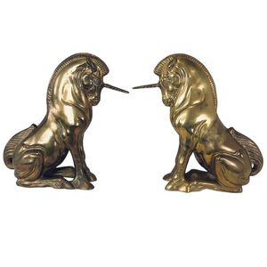 Sculpture élégante de licorne en laiton avec un savoir-faire détaillé pour les collectionneurs et la présentation décorative - Product Image 6