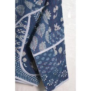 Veste Kantha indienne vintage pour femmes, faite à la main, en coton, patchwork imprimé - Product Image 2