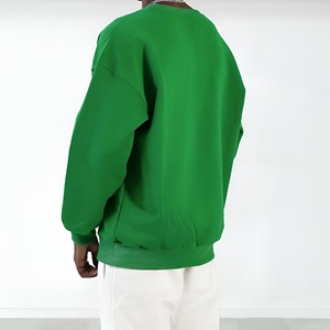 Sudadera Artística Emerald Rebel Muse, Estilo Urbano Moderno con Gráficos, Corte Cómodo, Tejido Premium Único - Product Image 4