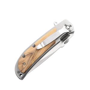 มีดพับสำหรับตั้งแคมป์กลางแจ้ง ด้ามไม้สลักลายเอง ใบมีดเหล็ก 3Cr13 พร้อมคลิปหนีบกระเป๋า - Product Image 4