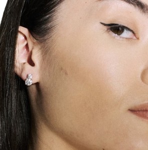 ต่างหูเพชรทรงเท็ดดี้มินิมอลลิสต์ รับรองโดย IGI ทองคำแท้ 10K 14K เพชรทรงกลมเจียระไนแบบบริลเลียนท์ เพชรเพาะเลี้ยงในห้องปฏิบัติการ - Product Image 5