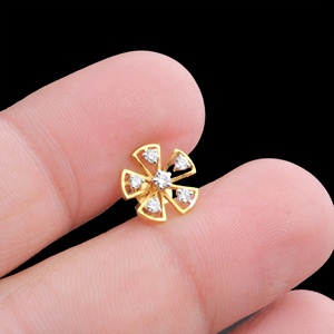 Pendientes de Oro Amarillo Sólido de 14K con Diamantes Naturales en Forma de Racimo Floral, Joyería Fina, Memoria Jewels - Product Image 6