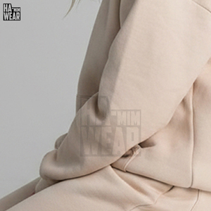 Conjunto Deportivo de Alta Calidad para Mujer, Diseño Moderno Premium, Elegante y Ajustado, Conjunto Casual de 2 Piezas - Product Image 6