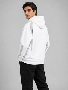 Sweat-shirt à capuche pour homme, conçu avec des matériaux de haute qualité pour un confort supérieur, une durabilité et des performances optimales au quotidien. - Product Image 6