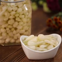 Poireaux marinés de qualité supérieure en saumure, légumes frais et croustillants conservés pour l'exportation en gros