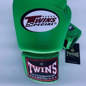 Guantes de Boxeo MMA Ligeros de Alta Calidad a Precio Económico, Guantes de Entrenamiento Profesionales UFC Impresos, de Cuero PU - Product Image 5