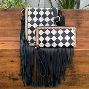 Diseño a cuadros Moda Nuevo Estilo Vintage Bolso y billetera con flecos a mano con muñequera Conjunto combinado de 2 piezas para mujer - Product Image 4