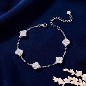 Bracelet en diamant moissanite de qualité supérieure pour la fête des mères, cadeau d'anniversaire, bijoux élégants disponibles en gros - Product Image 1