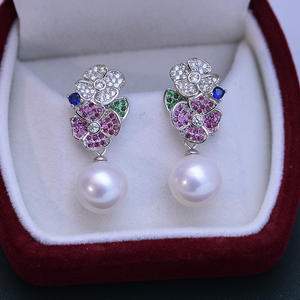 Boucles d'oreilles en perles rondes blanches d'eau douce de 10-11 mm pour femmes, argent S925, pendentifs en forme de pétales avec une forte brillance et des défauts discrets - Product Image 1