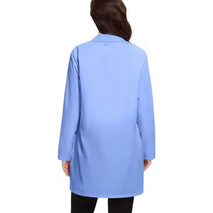 เสื้อกาวน์แพทย์ผ้าฝ้ายสั่งทำจำนวนมาก MOQ ต่ำ รุ่นใหม่ปี 2026 เสื้อกาวน์พยาบาลแบบสครับสั่งตัดไซส์ได้ - Product Image 4