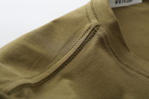 เสื้อยืดคอกลมแขนสั้นผู้ชาย สีเขียวมะกอก ทรงปกติ ผ้าเจอร์ซีย์ฝ้าย 100% ระบายอากาศได้ดี สีพื้น ทอแบบเรียบ - Product Image 5