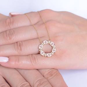 Colgante de Morganita en Plata de Ley 925 con Baño de Oro de 14K, Diseño Floral en Forma de Corona, Color Rosa, Regalo Elegante para Novia - Product Image 5