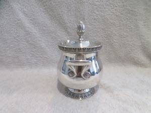 Sucrier en métal argenté style Empire, modèle Christofle Malmaison, sucrier vintage français plaqué argent, hauteur 13,8 cm - Product Image 4