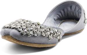 Calzado Tradicional Punjabi de Alta Calidad con Pedrería y Bordado Gota, Estilo Elegante y Moderno para Mujer - Product Image 4