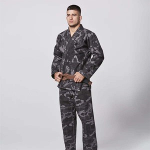 Kimono Real Unisex para Judo, 320g, Estampado de Camuflaje, 100% Algodón, Corte Regular, Transpirable, Duradero, Aprobado por la IJF para Entrenamiento - Product Image 1