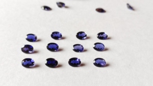 Piedras Ovaladas Facetadas de Iolita Azul Natural AAA de 6x8 mm, Piedras Preciosas Sueltas Calibradas, Lote al por Mayor para la Fabricación de Joyas - Product Image 4