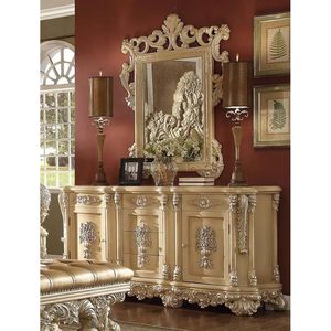 Ensemble de chambre d'hôtel de luxe de style victorien en acajou massif, avec cadre de lit king-size, tables de chevet et repose-pieds sculptés et capitonnés dorés - Product Image 6