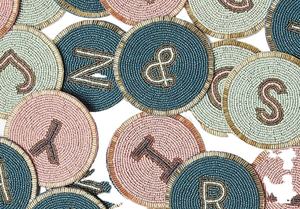 2025 élégant rond rouge or perlé sous-verre fabriqué à la main avec un accent de table de style moderne en verre Martini pour les fêtes de bars - Product Image 2