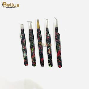 Pinzas para Pestañas con Punta de Fibra Negra Premium 45 °   90 °   Herramienta de Belleza con Punta de Precisión Suave OEM - Product Image 1