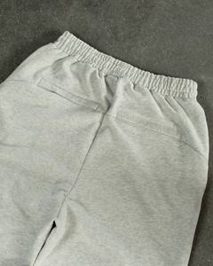 Pantalones Deportivos Personalizados de Felpa Francesa, Gruesos, de Algodón, Color Gris, Estilo Jogger, con Cordón Negro, Cintura Elástica, Holgados, para Hombre - Product Image 4