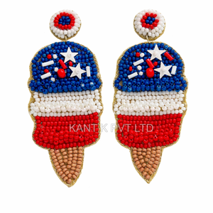Boucles d'oreilles patriotiques faites à la main rouge, blanc et bleu, style tongs, pour le 4 juillet, avec drapeau américain - Product Image 2