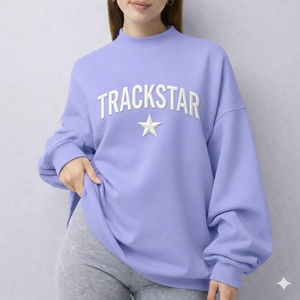 เสื้อสเวตเชิ้ตคอเต่าสีลาเวนเดอร์ขนาดใหญ่พิเศษสำหรับผู้หญิง พร้อมลายกราฟิกตัวอักษร Trackstar สไตล์สตรีทแวร์สุดชิค - Product Image 5