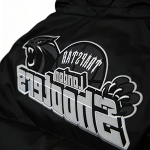 Chaqueta Acolchada Bordada de Invierno para Niños, Estilo Urbano, Fabricación OEM/ODM, Personalizada, Impermeable, Transpirable, 100% Poliéster, Unisex - Product Image 3