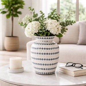 Vase en coquille de capiz blanche, mosaïque de nacre, récipient décoratif rond pour fleurs, accent décoratif en nacre pour salon côtier et maison - Product Image 1