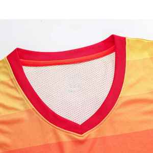 Vêtements de sport en tissu polyester à séchage rapide, uniformes de basketball, vêtements de sport d'extérieur, uniforme de basketball personnalisé pour jeunes à prix avantageux - Product Image 4