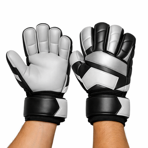 Guantes de Portero de Látex Duraderos para Entrenamientos de Fútbol con Agarre Antideslizante y Soporte para Muñeca - Product Image 1