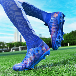 รองเท้าฟุตบอลสำหรับเด็กผู้ชายและเด็กผู้หญิง รองเท้ากีฬากลางแจ้ง รองเท้าฟุตบอลสำหรับนักเรียน รองเท้าฟุตบอลสำหรับสนามหญ้าเทียม รองเท้าฝึกซ้อมฟุตบอล ดีไซน์แบบปุ่มยาว - Product Image 3