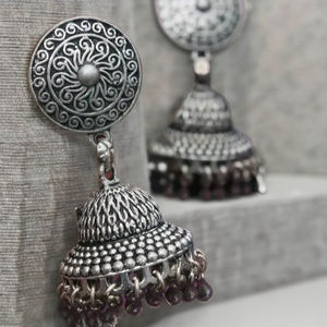 Boucles d'oreilles Jhumka de haute qualité, de grade supérieur, en IRAA oxydé, design géométrique - Product Image 3