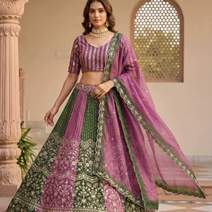 Conjunto de Lehenga Choli Dupatta Tradicional de Chinon Puro para Mujer, Largo hasta el Suelo, Corte Regular, para Fiestas, Bodas Indias, Reciclado - Product Image 1