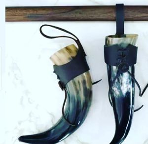 Vaso para Beber con Forma de Cuerno - Product Image 1