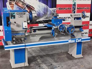 Precision 2 Axis Belt Driven <b>Single</b> Lathe 4.6 Feet Bed Length 52mm Bore 250mm <b>Swing</b> Medium Duty Hardened Metal Turning Machine - Product Image 2