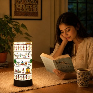Lámpara de Mesa LED Moderna con Diseño Tribal Tradicional de Warli, Lámpara Decorativa para Mesa de Noche, Dormitorio, Sala de Estar y Decoración del Hogar - Product Image 4