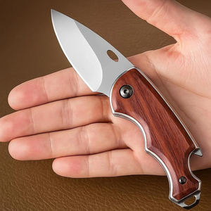Couteau pliant EDC en acier carbone de qualité supérieure, manche en bois, lame tranchante comme un rasoir, couteau de poche pour l'extérieur, fournisseur OEM - Product Image 6