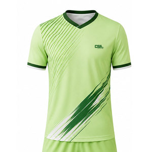 Tenue de football personnalisée pour équipe, maillot et short sublimés de haute qualité, conçus pour les entraînements, les matchs et les compétitions. - Product Image 4