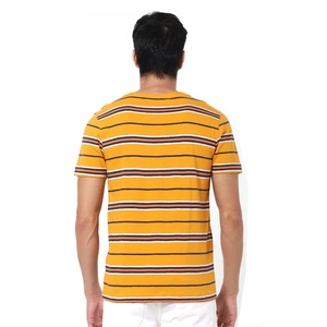 เสื้อยืดคอกลมแขนสั้นสีเหลืองล้วนสำหรับผู้ชาย ทรงโอเวอร์ไซส์ สไตล์ลำลอง ผลิตจากผ้าถักโพลีเอสเตอร์/คอตตอน - Product Image 4