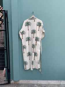 Kimono de Algodón con Estampado de Palmeras Indias Hecho a Mano, Ropa de Playa de Verano, Atuendo para Damas de Honor y Festivales - Product Image 2