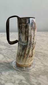 Mug en corne de buffle naturelle de qualité supérieure avec poignée pour la bière, le vin, la hydromel, l'ale – Chope en corne style ange, artisanale et durable - Product Image 6